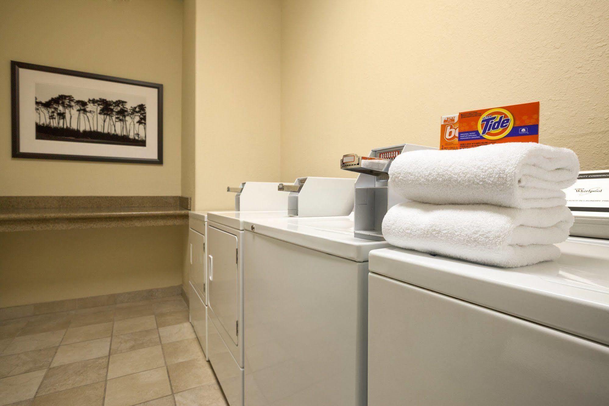 Country Inn & Suites By Radisson, Coralville, Ia Extérieur photo